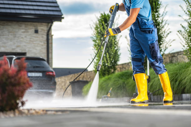 Best Deck Pressure Washing  in Lincroft, NJ